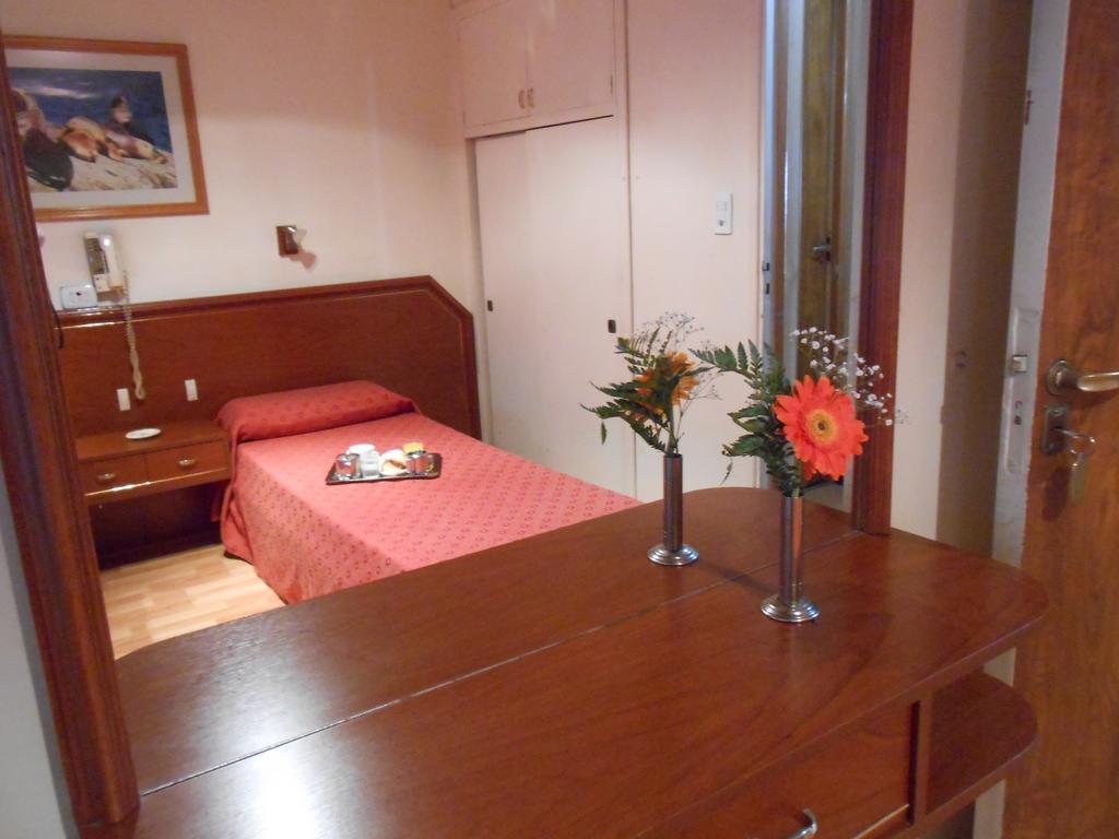 בואנוס איירס Hotel Pacifico מראה חיצוני תמונה